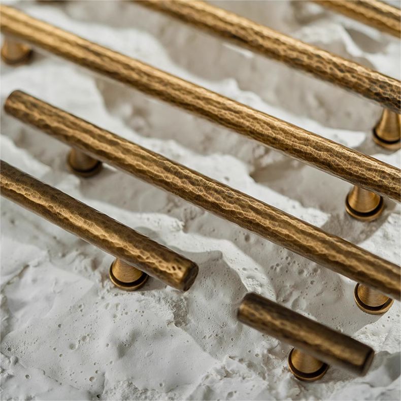 Retro Bronze Handmade Solid Brass Cabinet Bar Pulls Hammerline Brass Pulls
