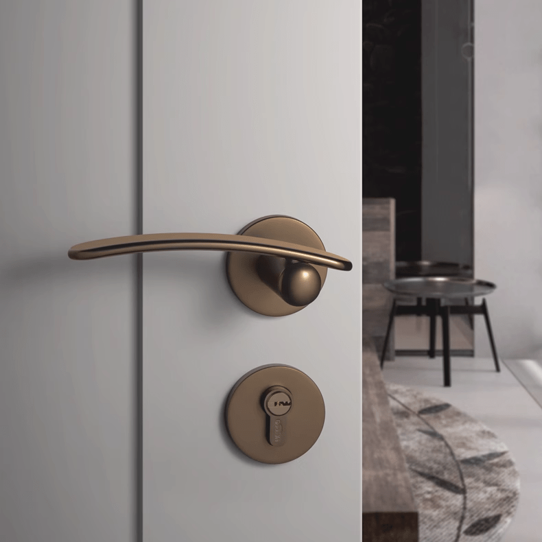 Goo-Ki Satay / All Set Streamline Silent Door Lock Bedroom Door Handle Interior Security Door Lock
