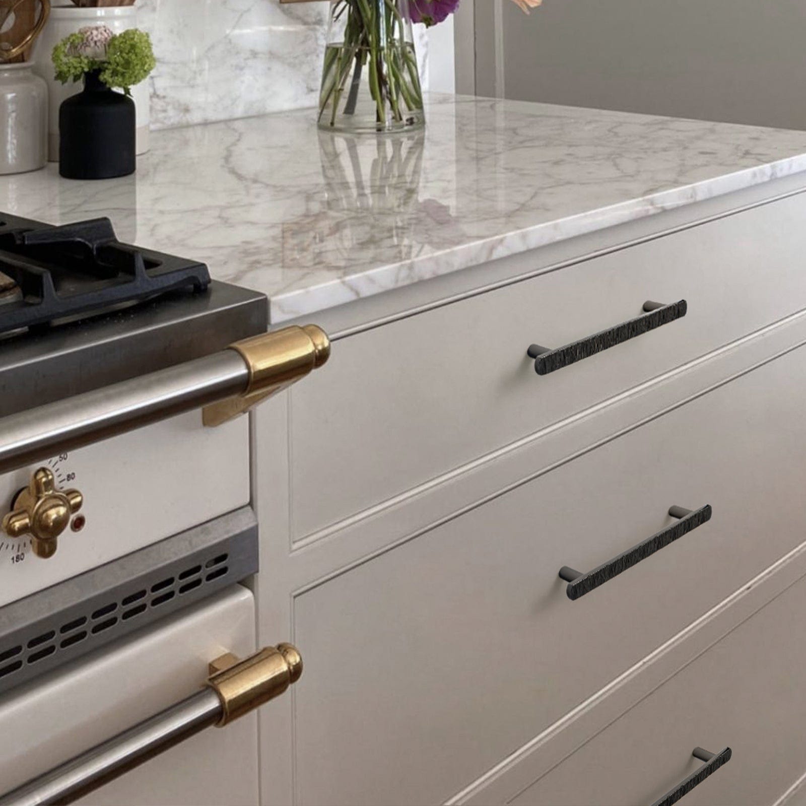 Goo-Ki Striped Hammerline Cabinet Pulls Light Luxury Elegant Kitchen Hardware